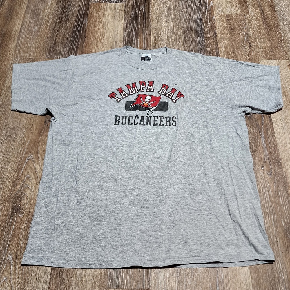 NFL Team Apparel Men's 2XL Tampa Bay Buccaneers Bucs Football T-Shirt Gray